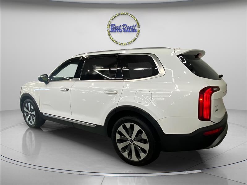 2020 Kia Telluride S photo 2