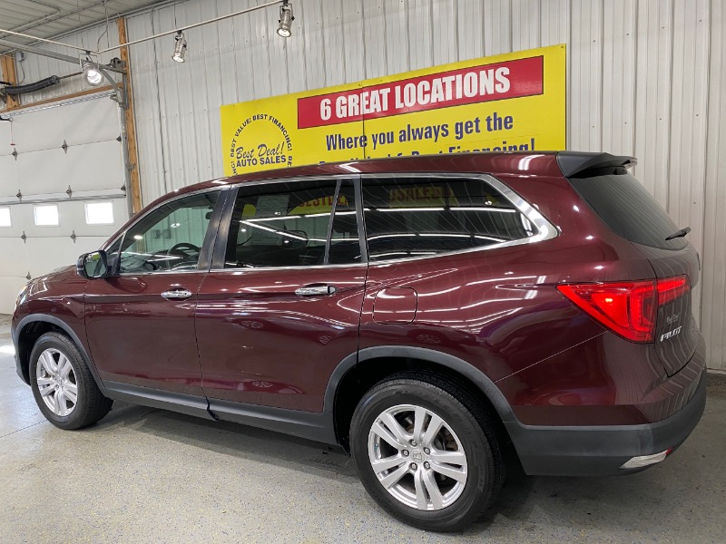 2016 Honda Pilot LX photo 4