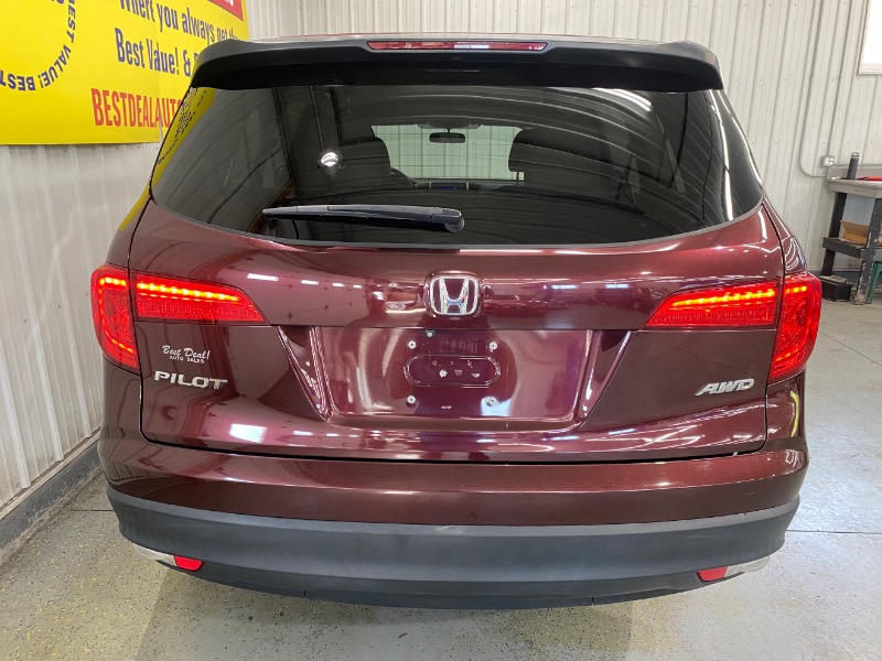 2016 Honda Pilot LX photo 5