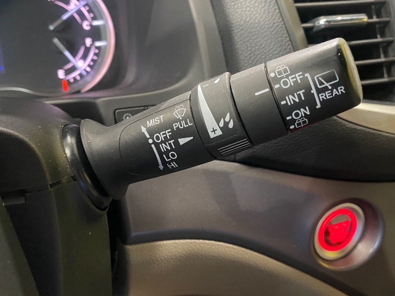 2016 Honda Pilot LX photo 12
