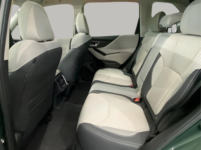 2022 Subaru Forester Premium photo 18