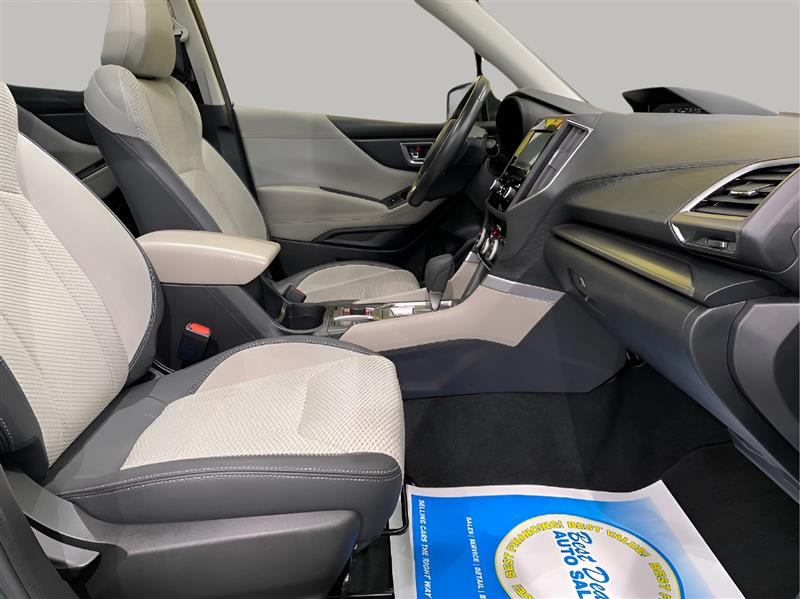2022 Subaru Forester Premium photo 20