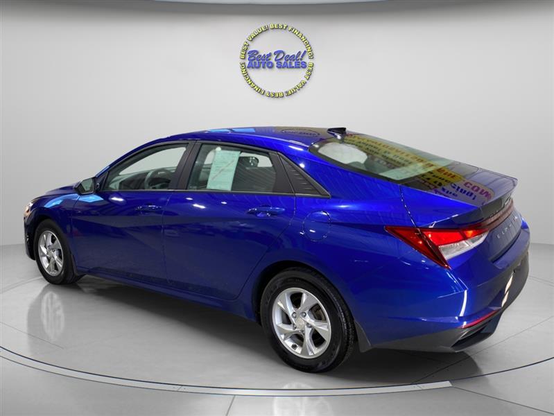 Hyundai Elantra Base 2022