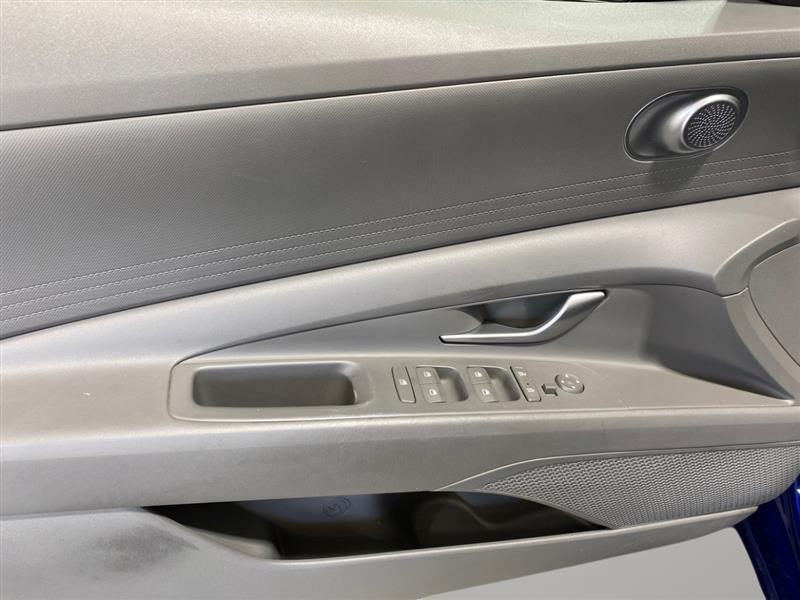 Hyundai Elantra Base 2022