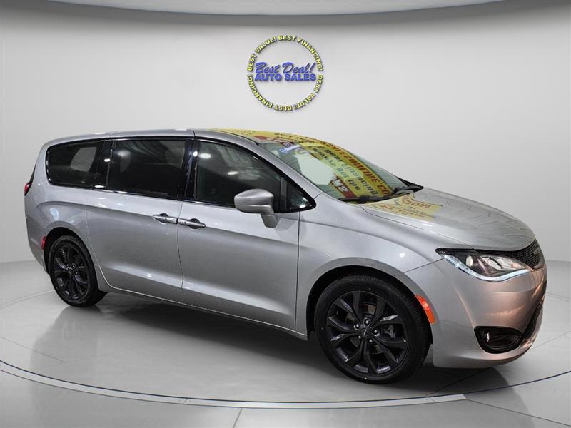 Chrysler Pacifica  2020