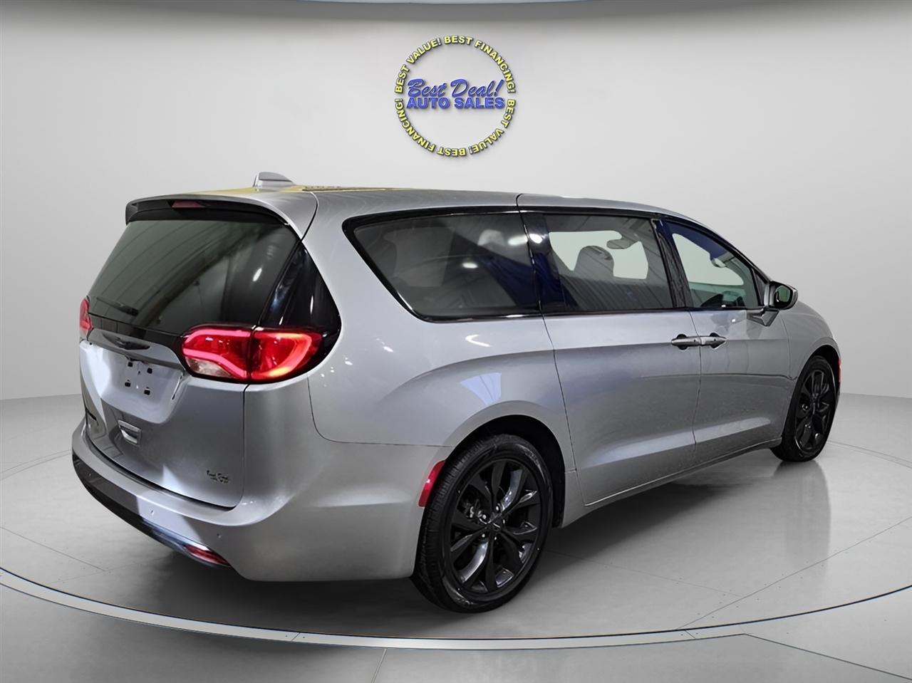 Chrysler Pacifica  2020