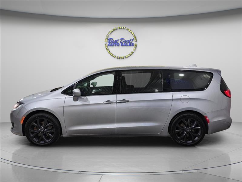 Chrysler Pacifica  2020