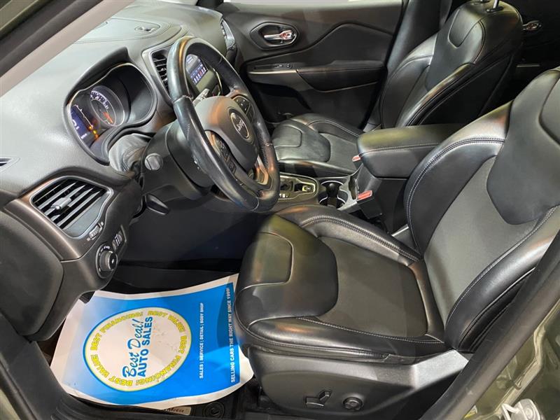 Jeep Cherokee Latitude Plus 4WD 2019