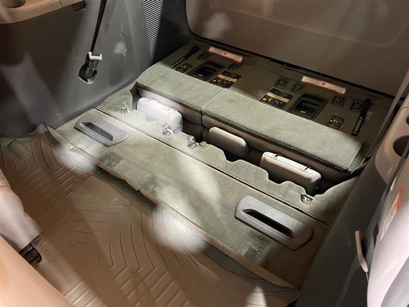 Toyota Sienna XLE 8-Passenger 2017