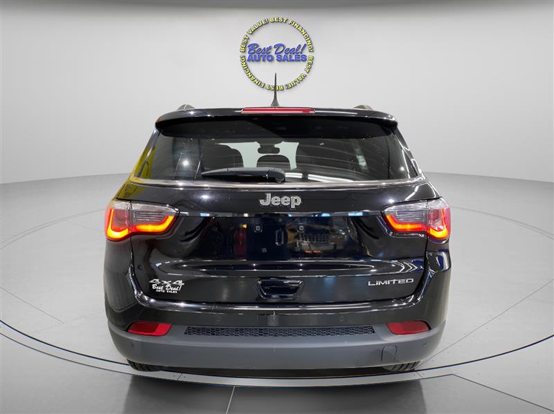 2017 Jeep Compass Limited photo 4