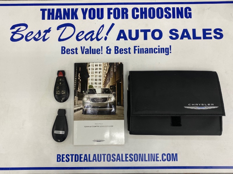 Chrysler Town & Country Touring 2016