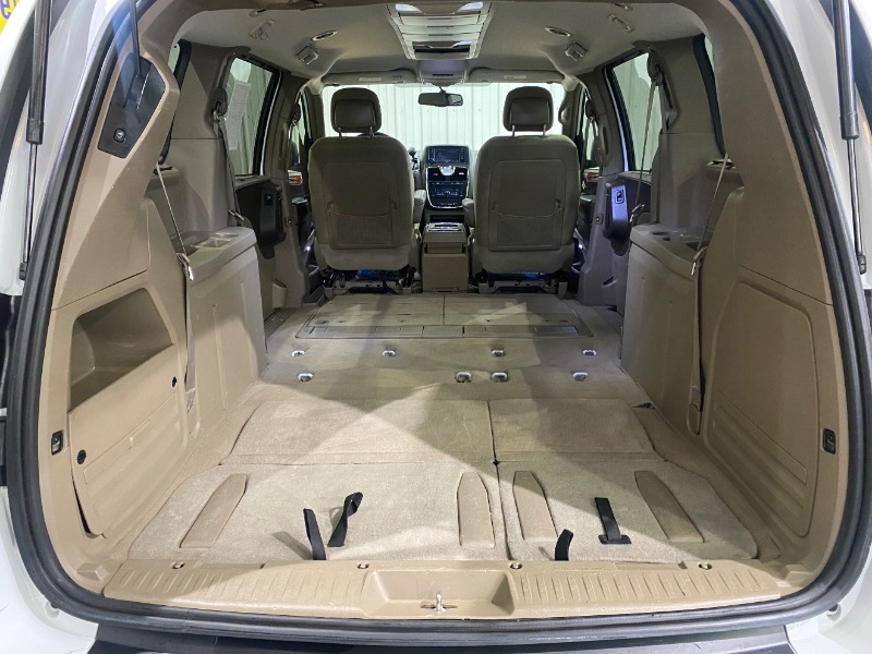 Chrysler Town & Country Touring 2016