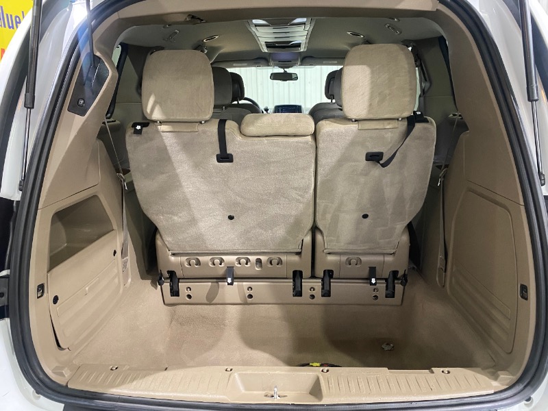 Chrysler Town & Country Touring 2016