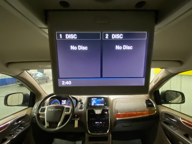 Chrysler Town & Country Touring 2016