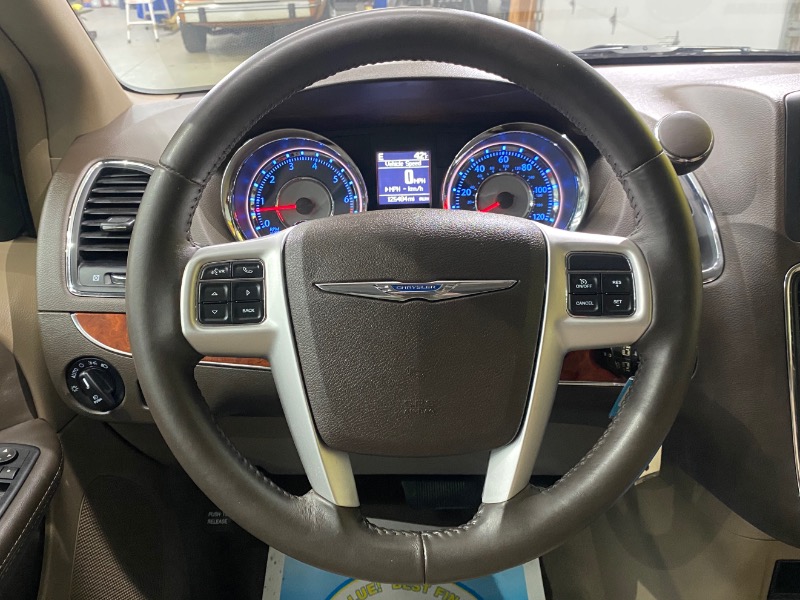 Chrysler Town & Country Touring 2016