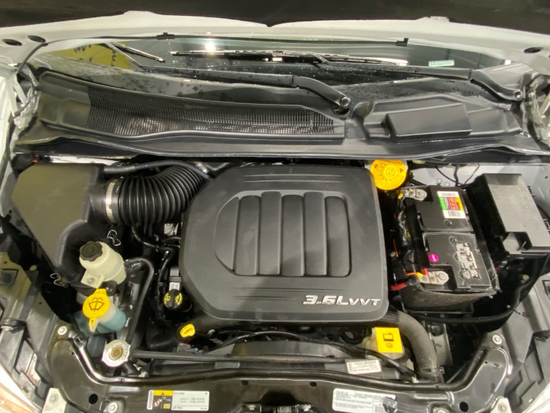 Chrysler Town & Country Touring 2016