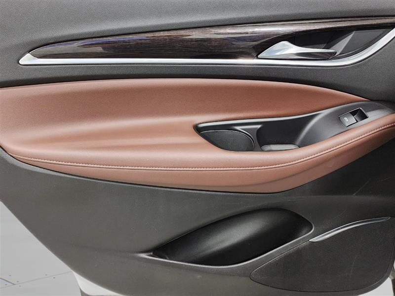 Buick Enclave  2020