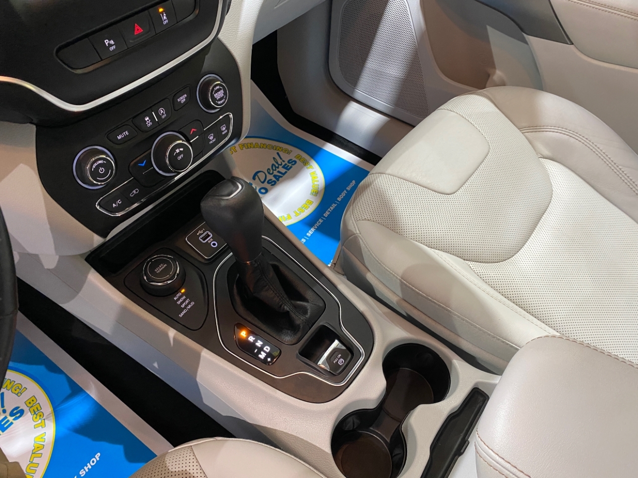 Jeep Cherokee Latitude Lux 4WD 2021