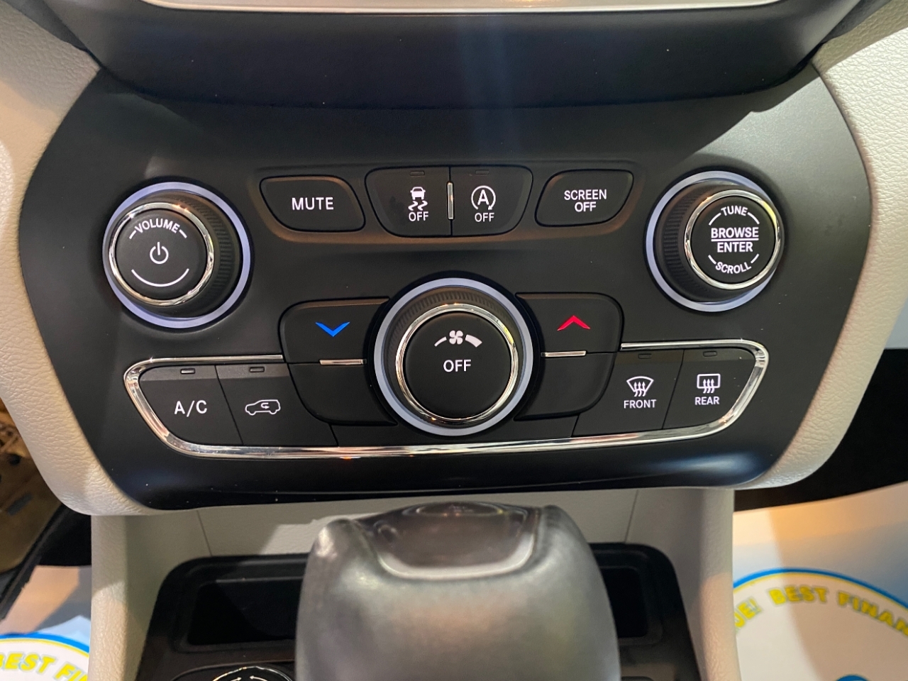 Jeep Cherokee Latitude Lux 4WD 2021