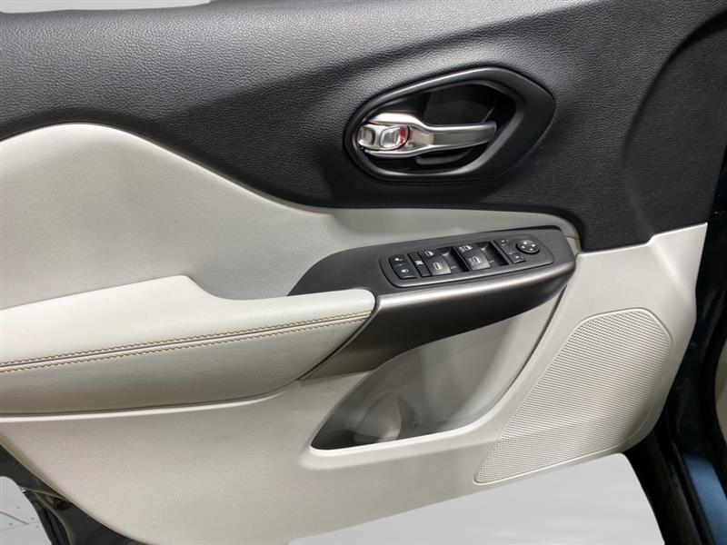 Jeep Cherokee Latitude Lux 4WD 2021