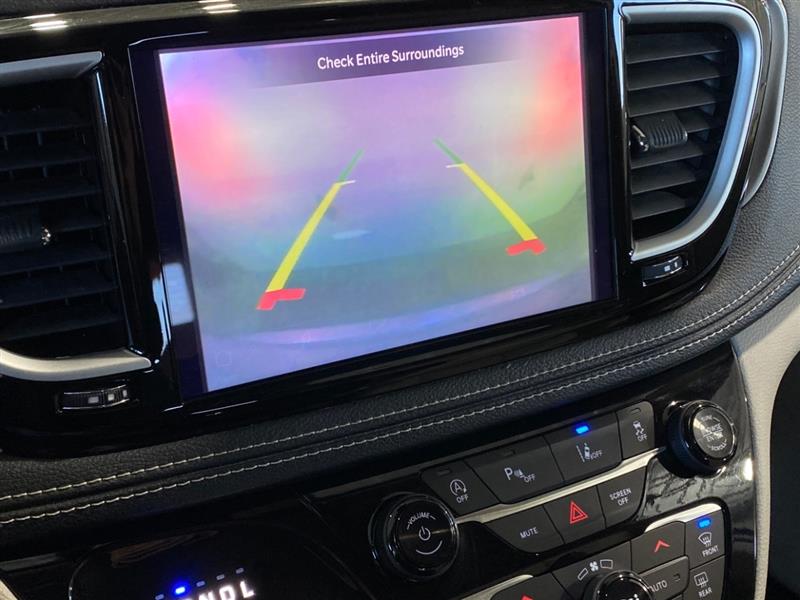 Chrysler Pacifica Touring-L 2021