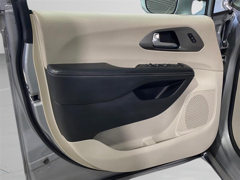 Chrysler Pacifica Touring-L 2021