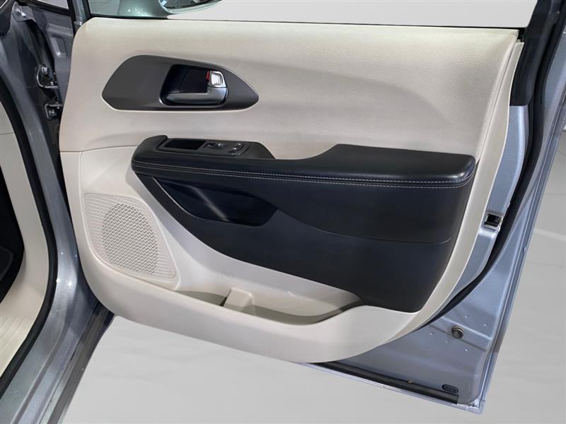 Chrysler Pacifica Touring-L 2021