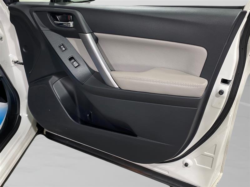 Subaru Forester 2.5i Limited 2015