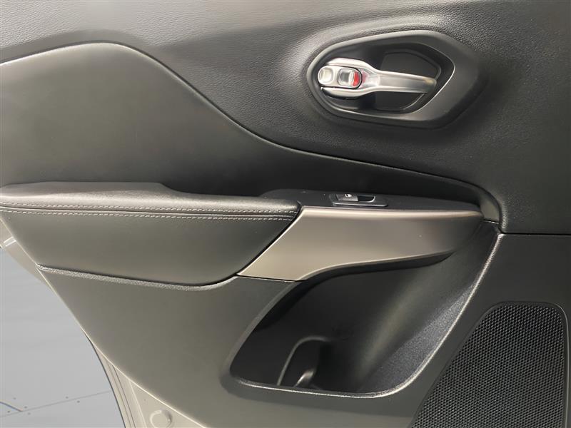 Jeep Cherokee Latitude Lux 4WD 2021