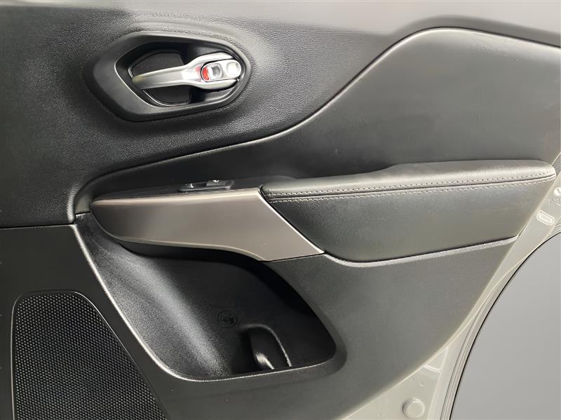 Jeep Cherokee Latitude Lux 4WD 2021