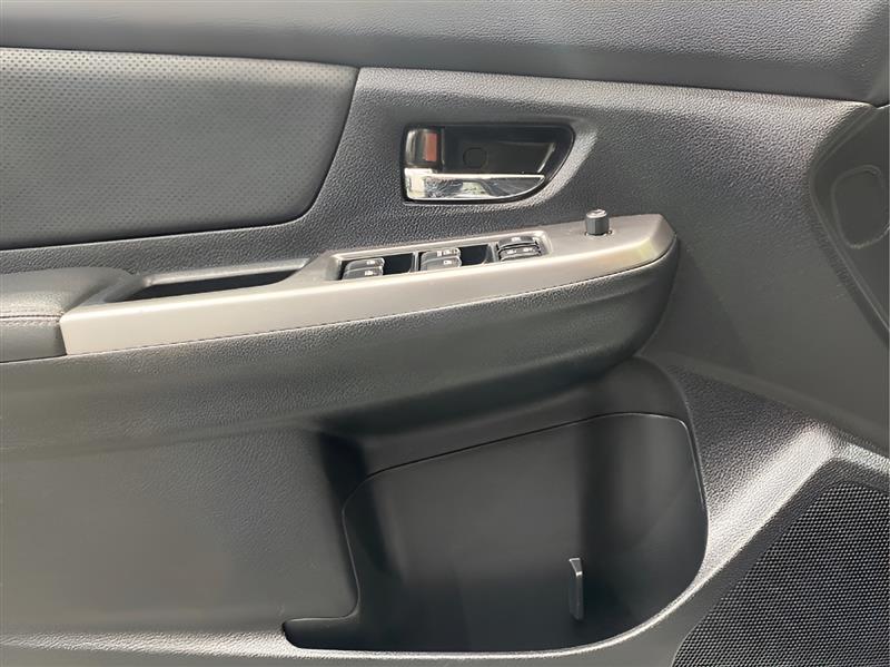 Subaru Impreza 2.0i Sport Limited PZEV 5-Door 2015