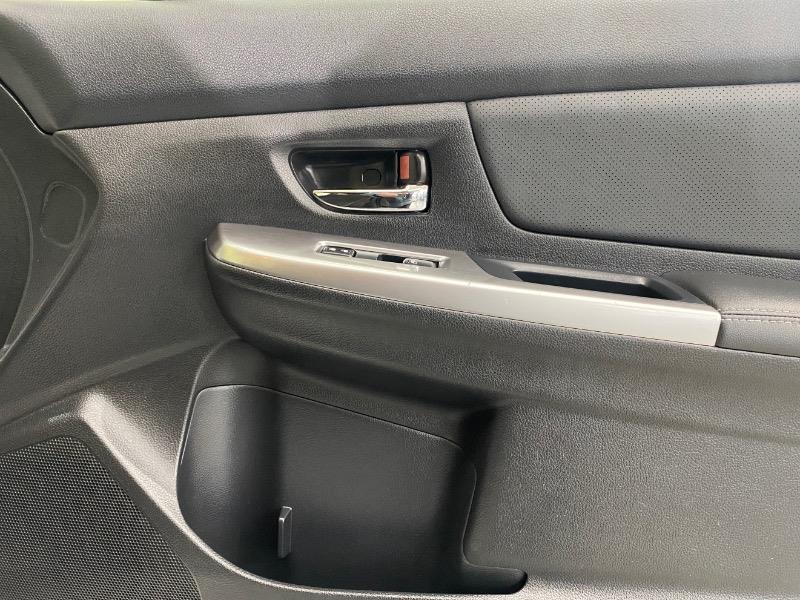 Subaru Impreza 2.0i Sport Limited PZEV 5-Door 2015