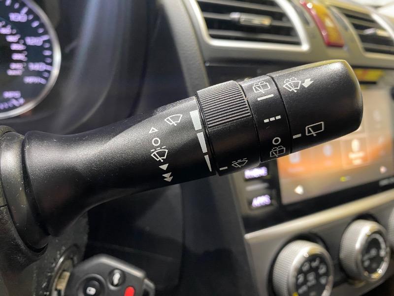 Subaru Impreza 2.0i Sport Limited PZEV 5-Door 2015