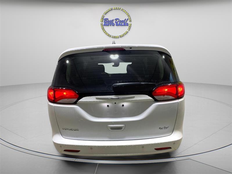 Chrysler Voyager LX 2022