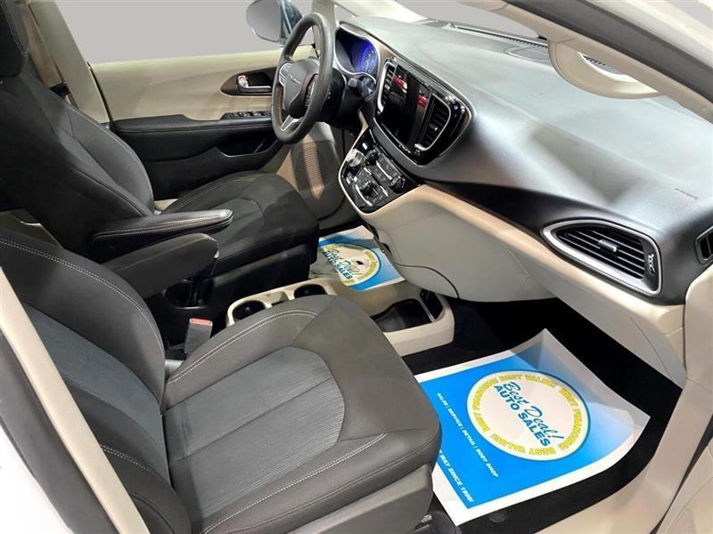 Chrysler Voyager LX 2022