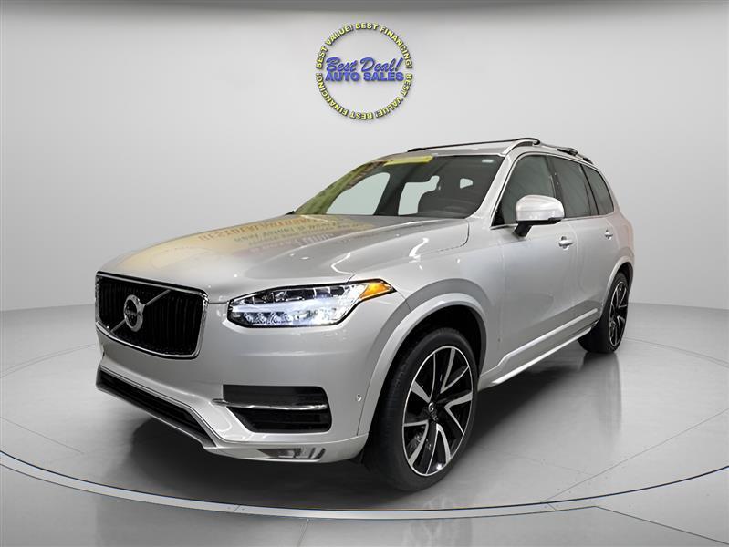 2018 Volvo XC90 T6 Momentum AWD