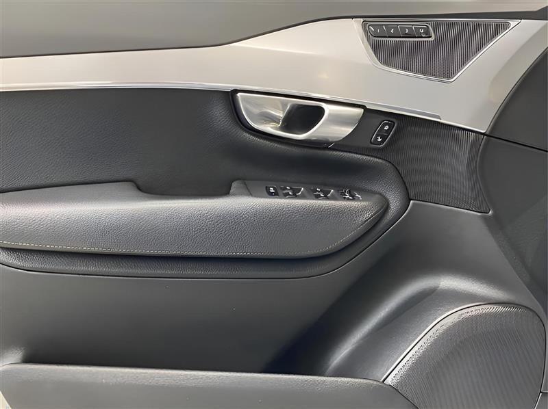 Volvo XC90 T6 Momentum AWD 2018