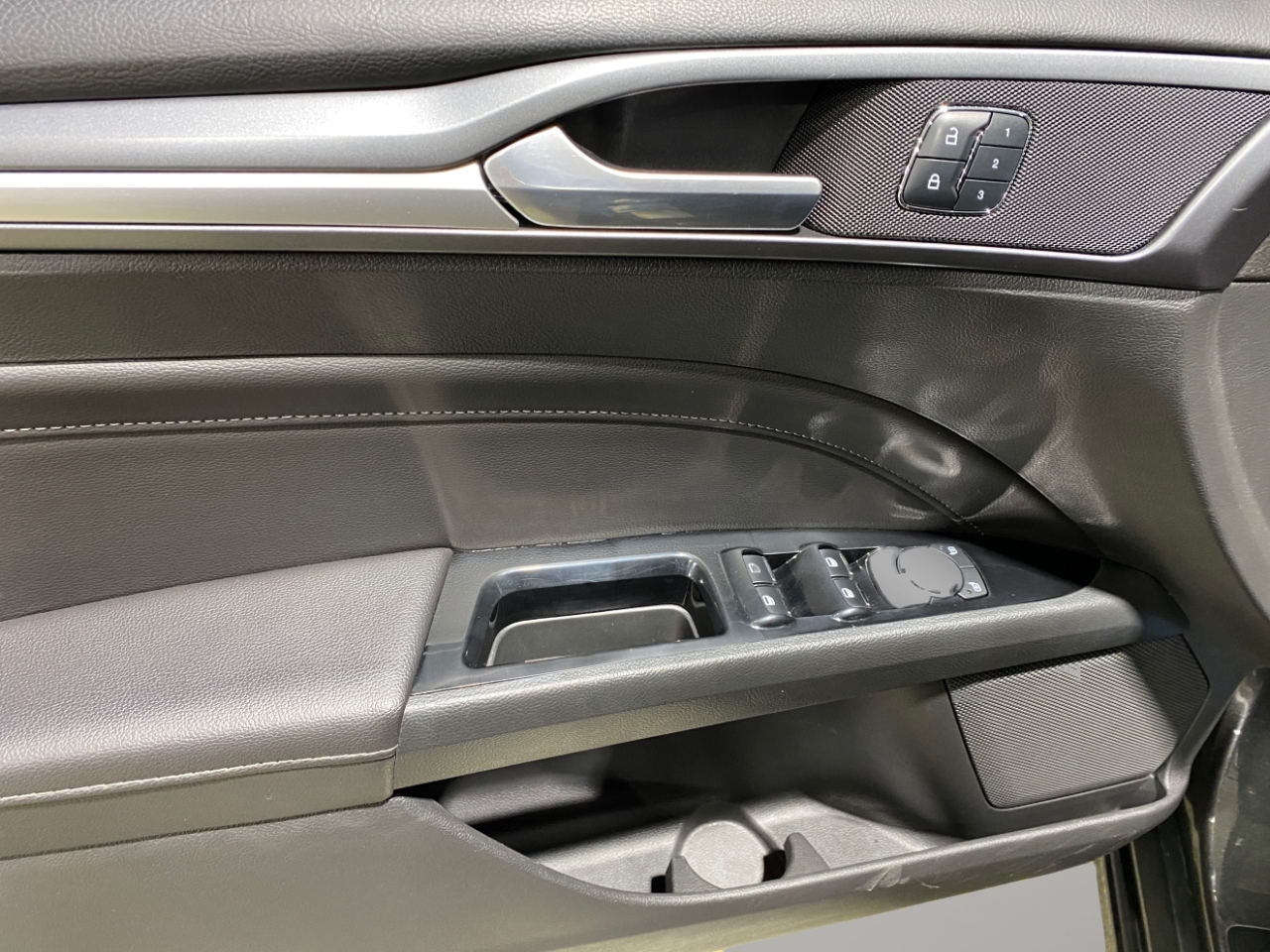 Ford Fusion Titanium 2015