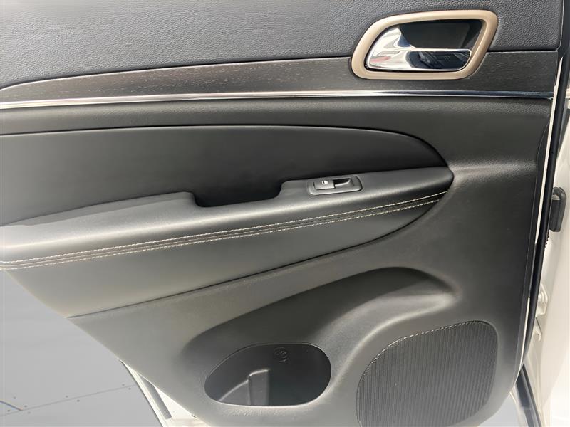 Jeep Grand Cherokee Limited 4WD 2015