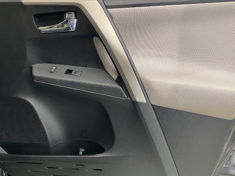 Toyota RAV4 XLE AWD 2015