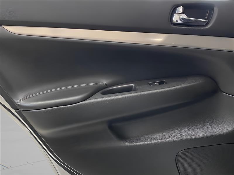 Infiniti G Sedan 37x AWD 2013