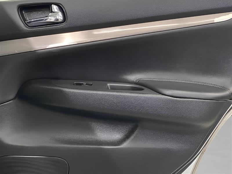 Infiniti G Sedan 37x AWD 2013