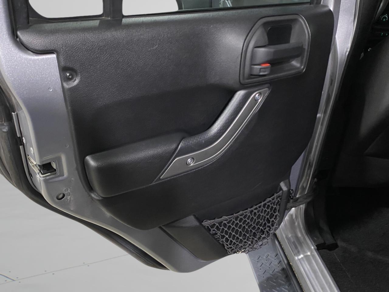 Jeep Wrangler Unlimited Sport 4WD 2015