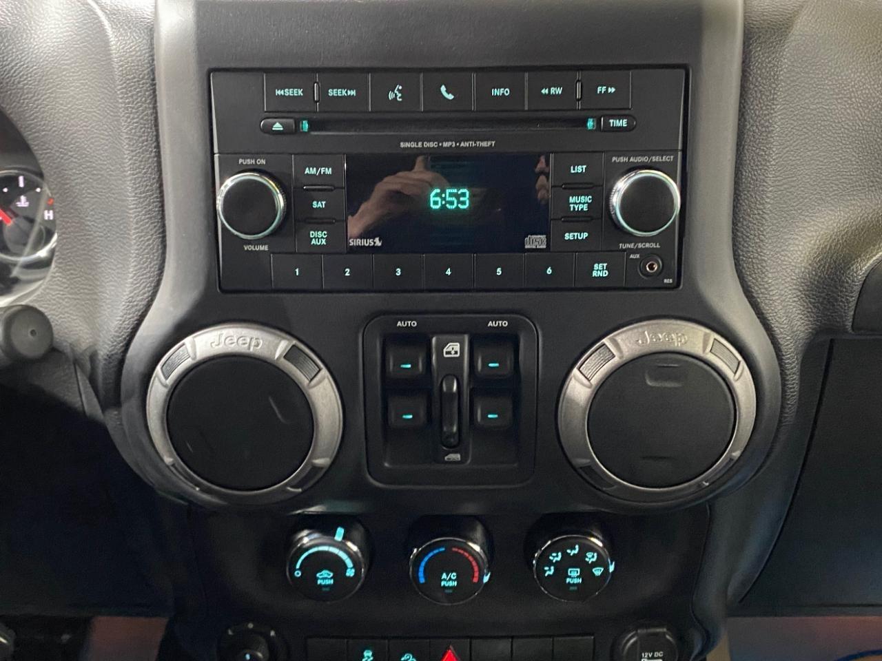 Jeep Wrangler Unlimited Sport 4WD 2015