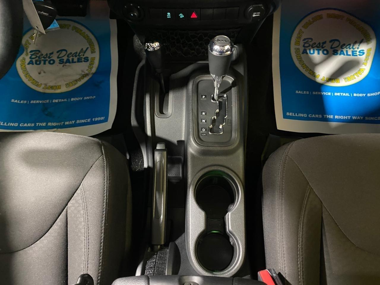 Jeep Wrangler Unlimited Sport 4WD 2015