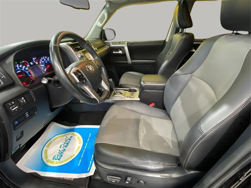 Toyota 4Runner SR5 4WD 2016