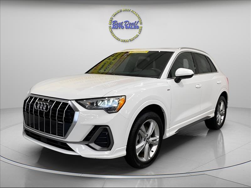 2021 Audi Q3 S line Premium quattro