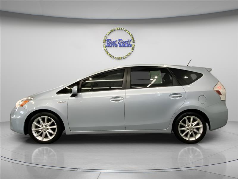 Toyota Prius V Two 2012