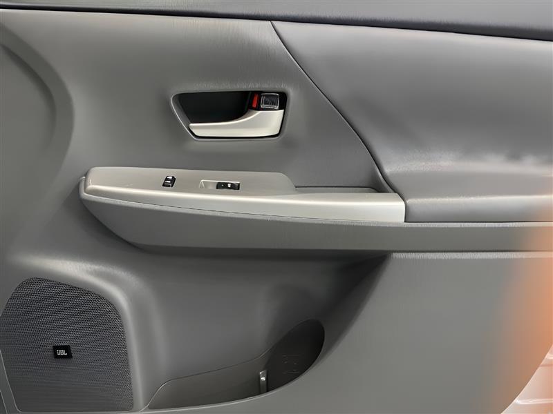 Toyota Prius V Two 2012