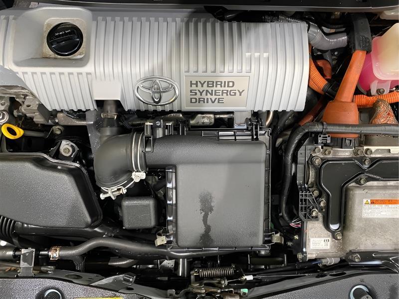 Toyota Prius V Two 2012